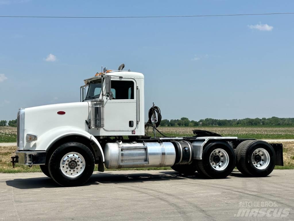 Peterbilt 367 Naudoti vilkikai