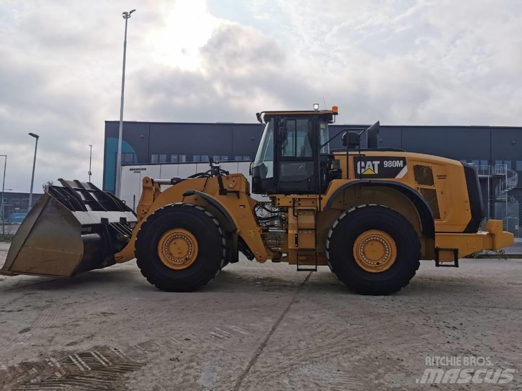 CAT 980M Naudoti ratiniai krautuvai