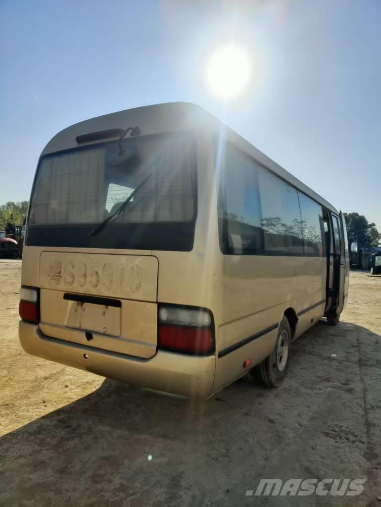 Toyota Coaster Tarpmiestiniai autobusai