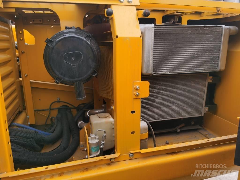 Komatsu PC 220-7 Vikšriniai ekskavatoriai