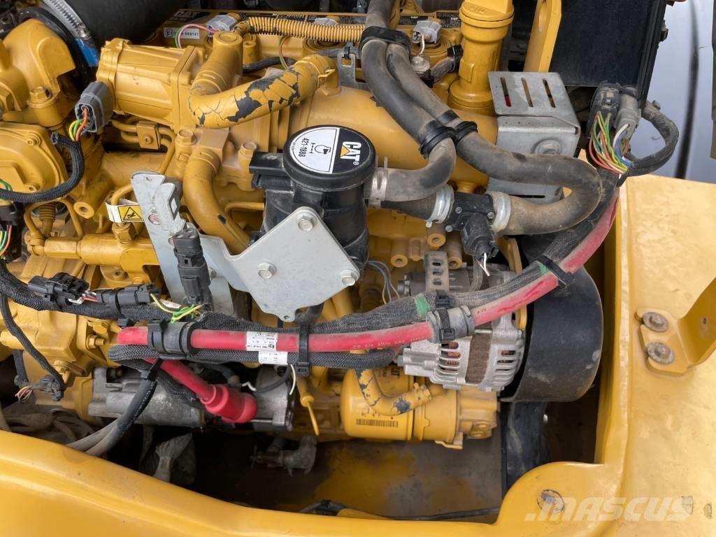 CAT 908M Naudoti ratiniai krautuvai