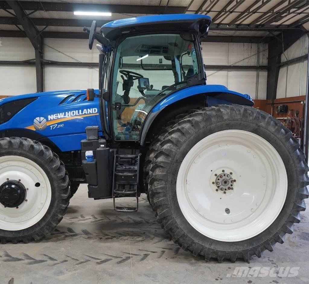 New Holland T 7.210 Traktoriai