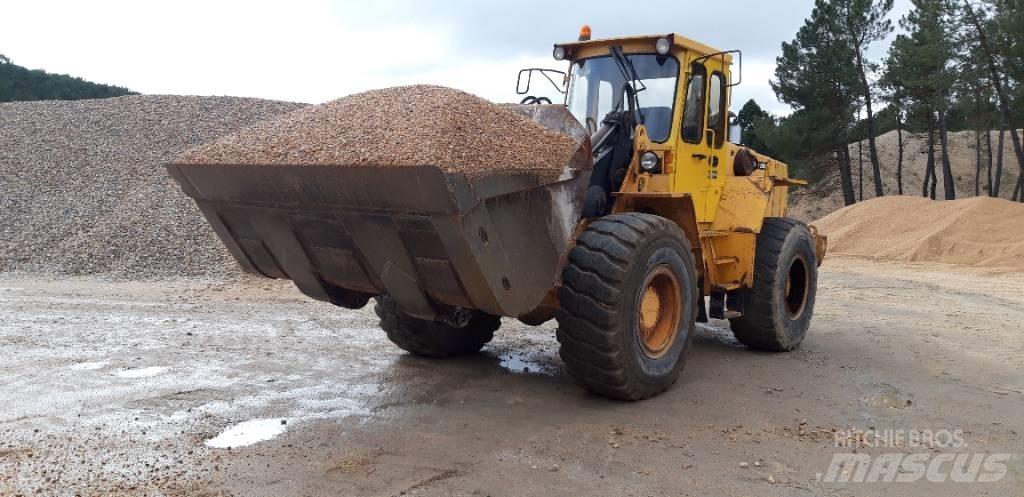  Cargadora volvo L90 Mini krautuvai