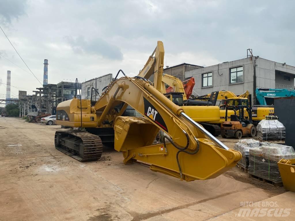 CAT 320 C Vikšriniai ekskavatoriai