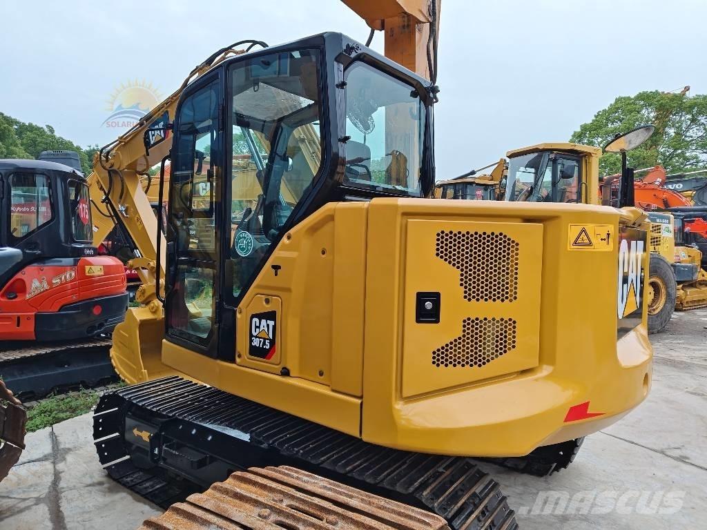 CAT 307.5 Vidutinės galios ekskavatoriai 7-12 t