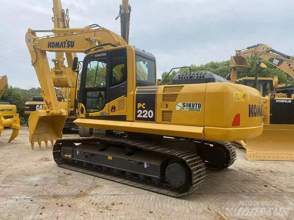 Komatsu PC220LC-8 Vikšriniai ekskavatoriai