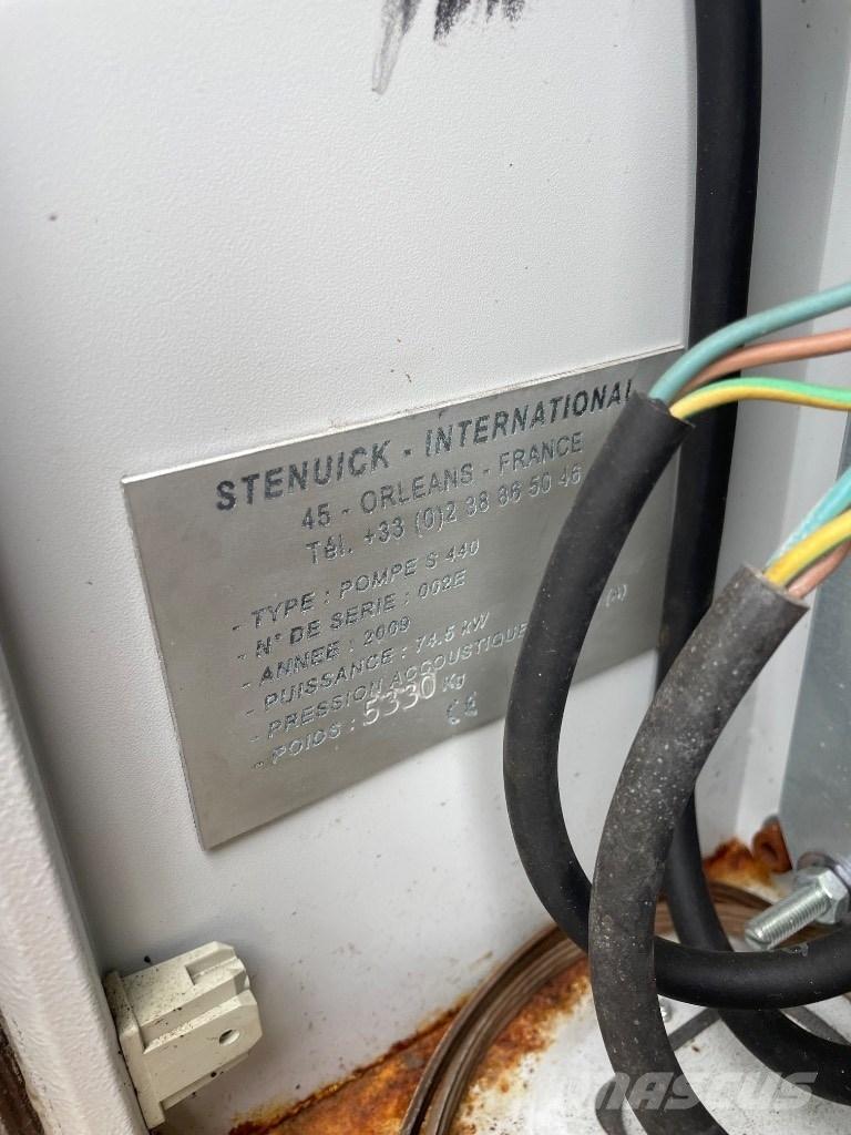 Stenuick S440 Mobilūs gręžimo bokštiniai sunkvežimiai