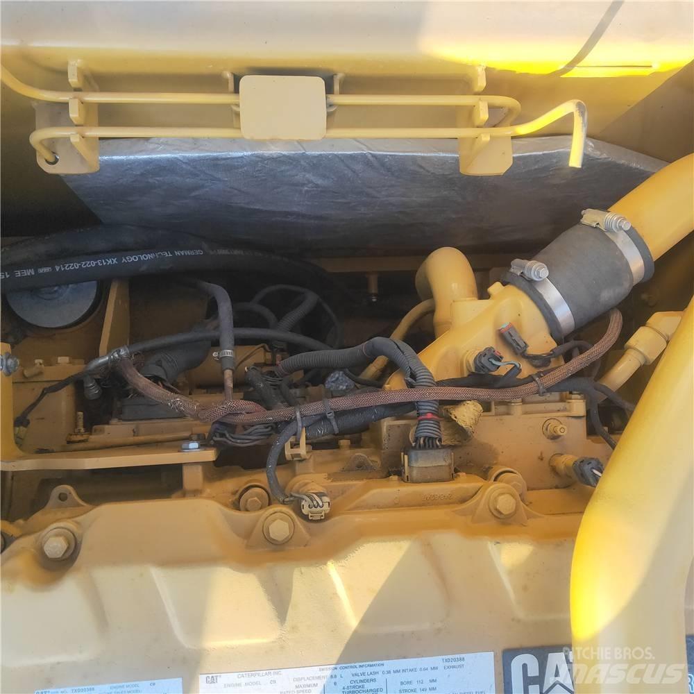 CAT 336D Vikšriniai ekskavatoriai
