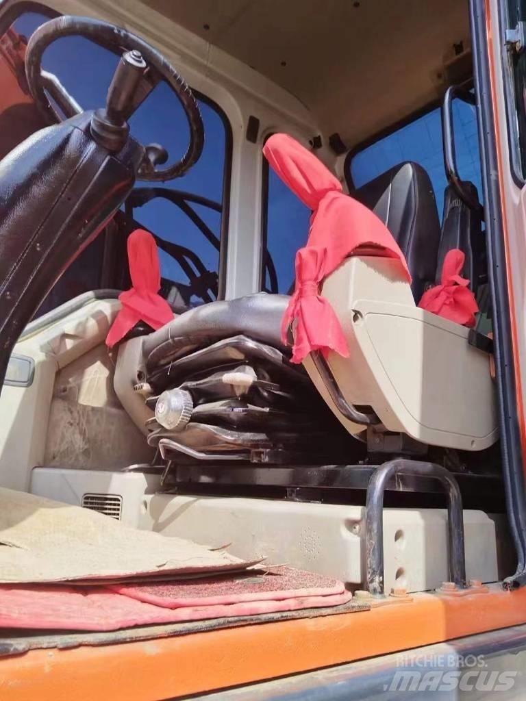 Doosan DX150W-9 Ratiniai ekskavatoriai