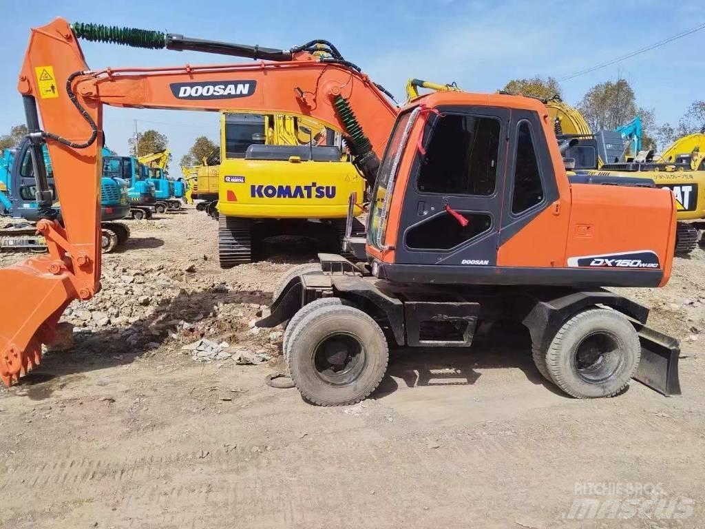 Doosan DX150W-9 Ratiniai ekskavatoriai