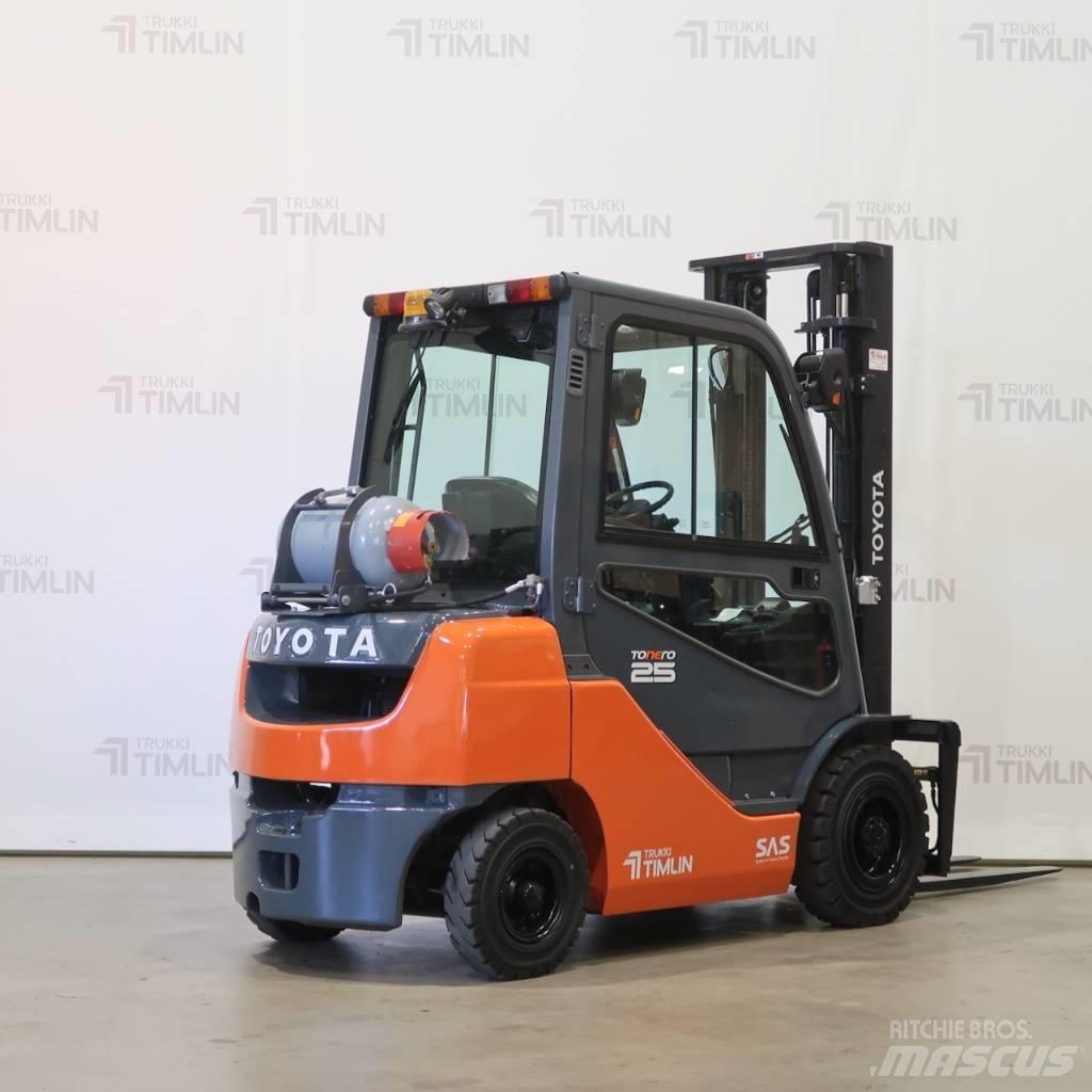 Toyota 02-8FGF25 LPG (dujiniai) krautuvai