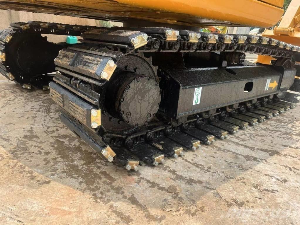CAT 307 D Vikšriniai ekskavatoriai