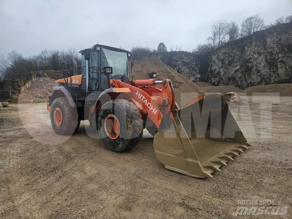 Hitachi ZW 220 Naudoti ratiniai krautuvai