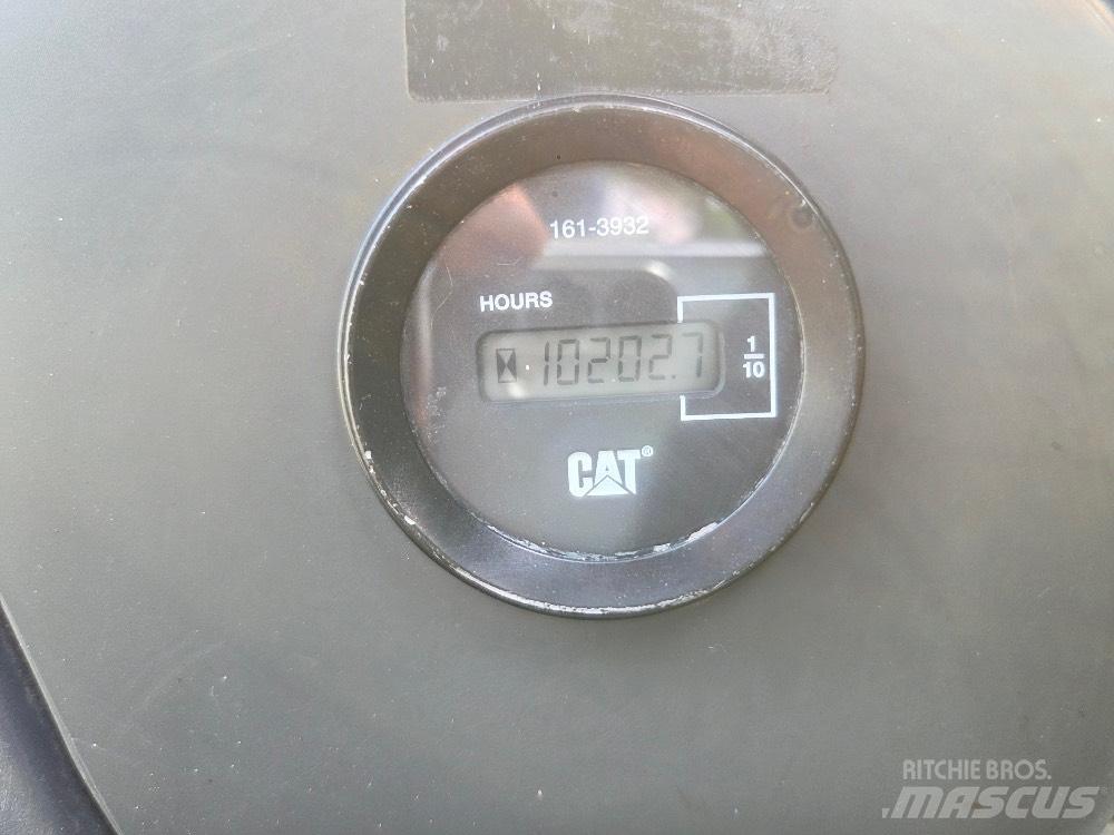 CAT 329DL Vikšriniai ekskavatoriai