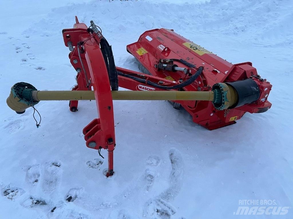 Maschio Giraffa 210 Ganyklų šienapjovės / rėžtuvės