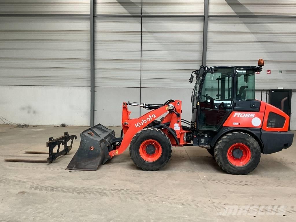 Kubota R 085 Naudoti ratiniai krautuvai