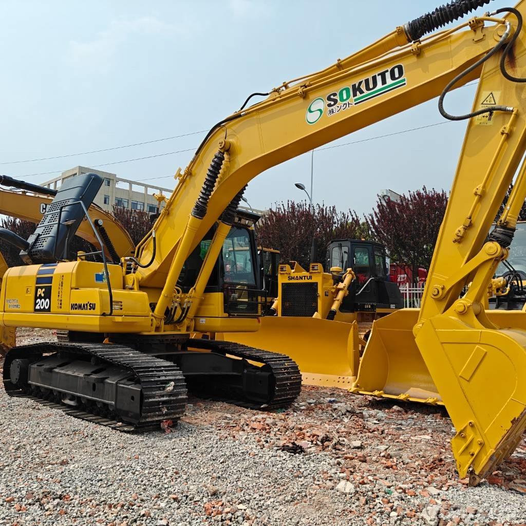 Komatsu 200-8 Vikšriniai ekskavatoriai