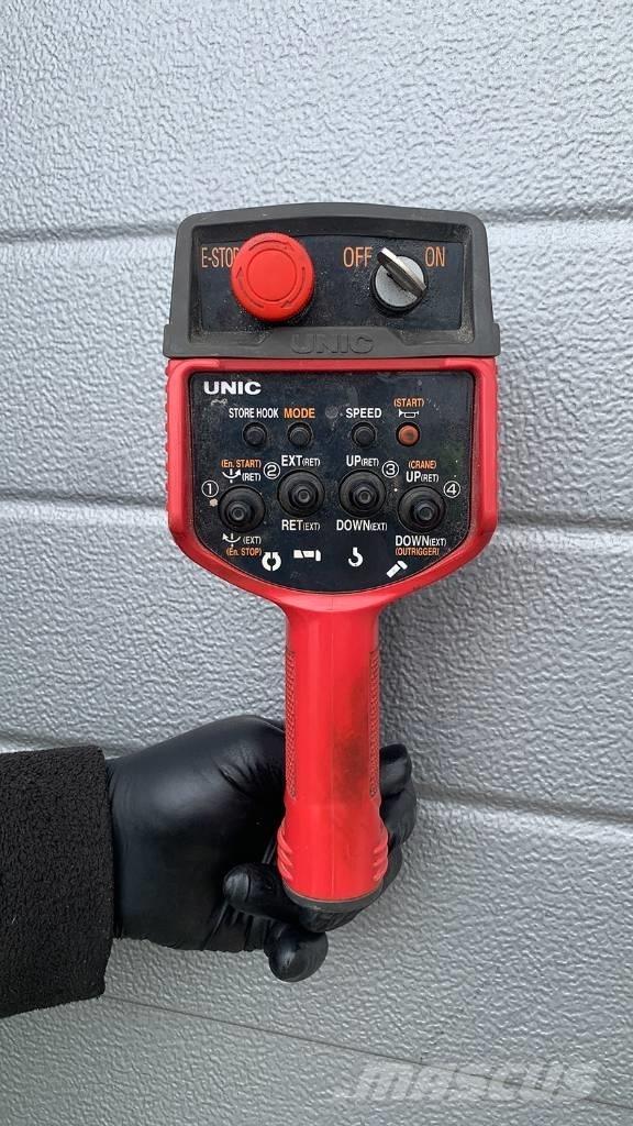 Unic URW 295 Mini kranai