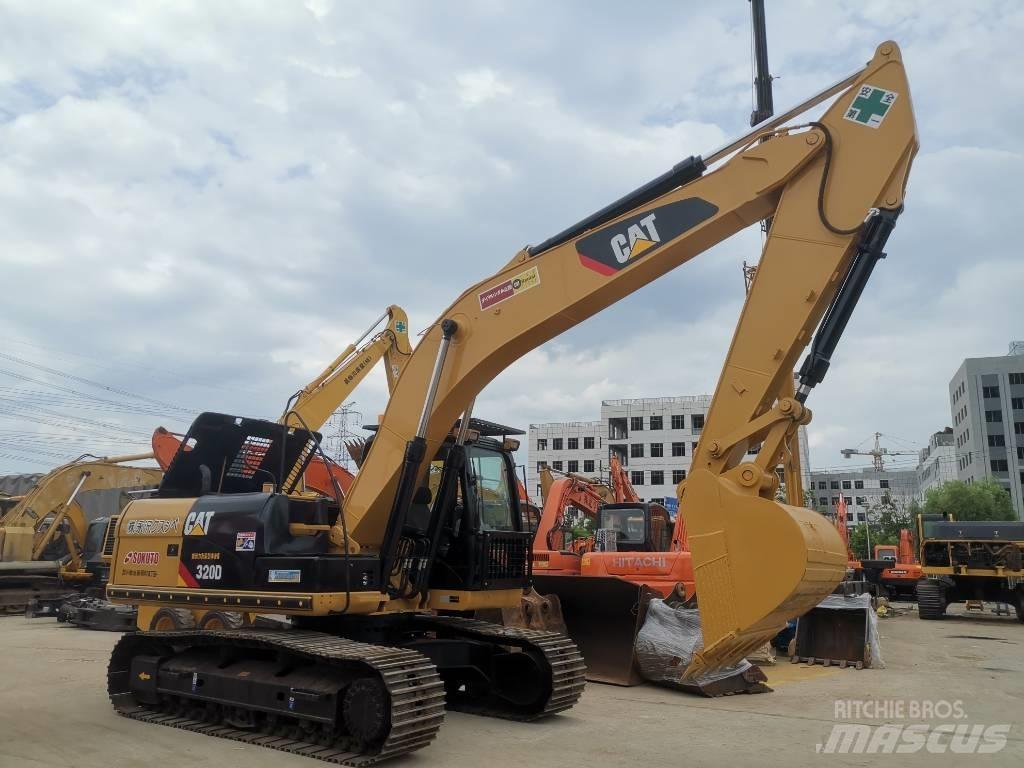 CAT 320 D Vikšriniai ekskavatoriai