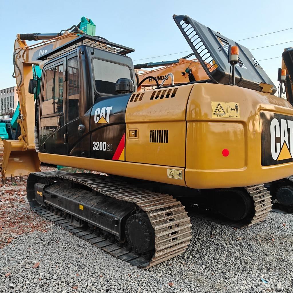 CAT 320D2L Vikšriniai ekskavatoriai