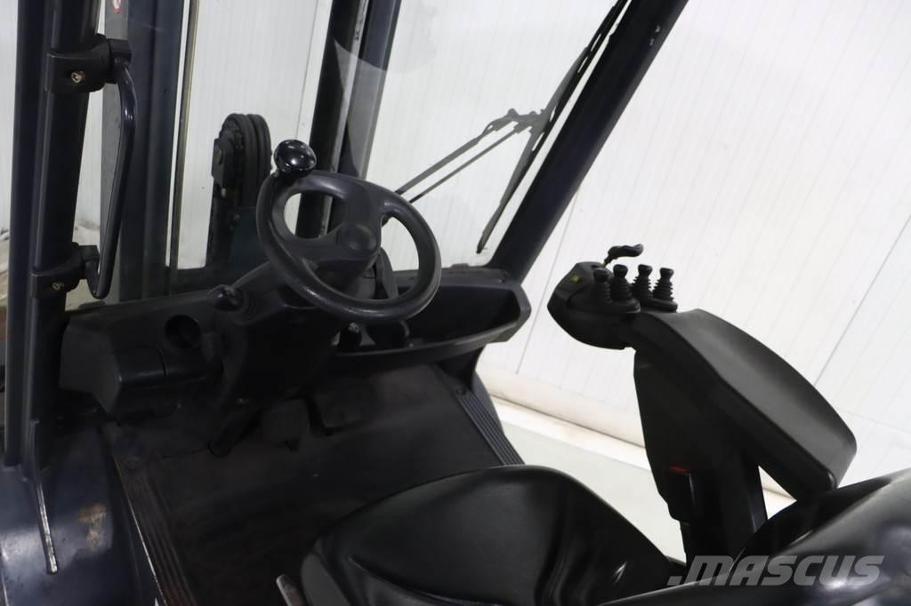Linde H30D Dyzeliniai krautuvai