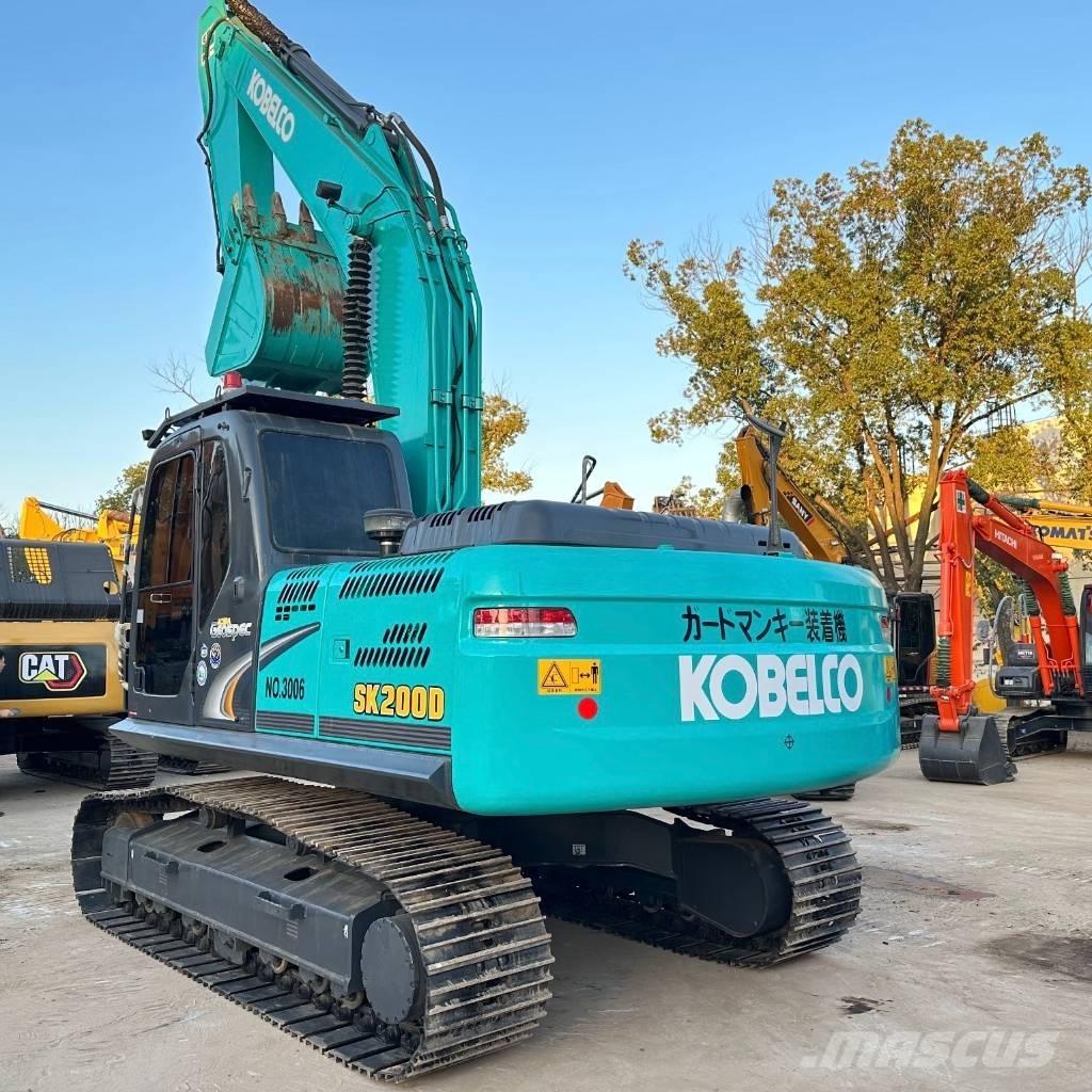 Kobelco SK 200 Vikšriniai ekskavatoriai