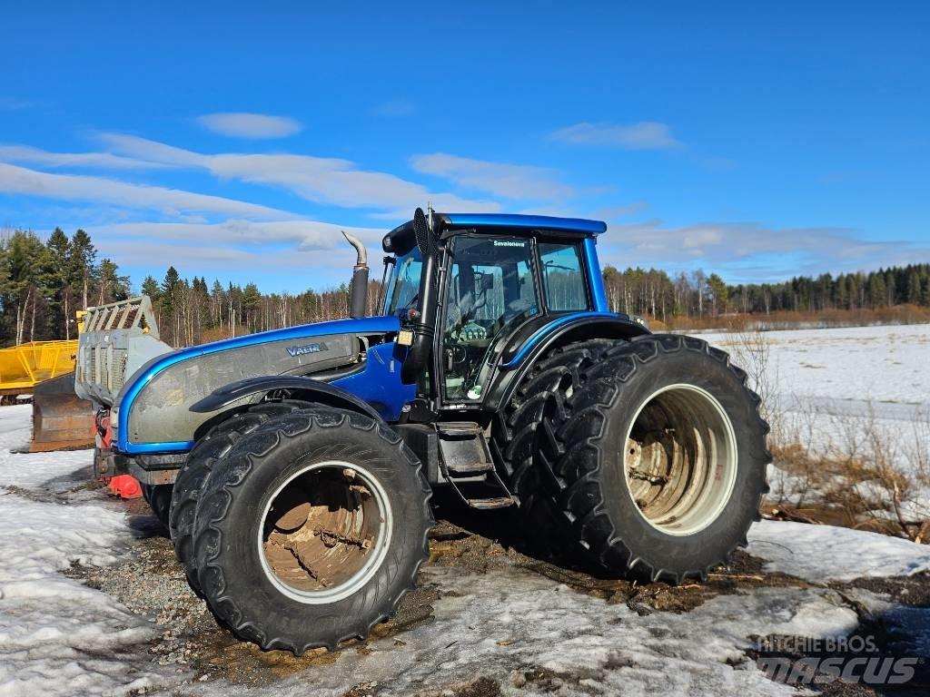 Valtra T 171 Traktoriai