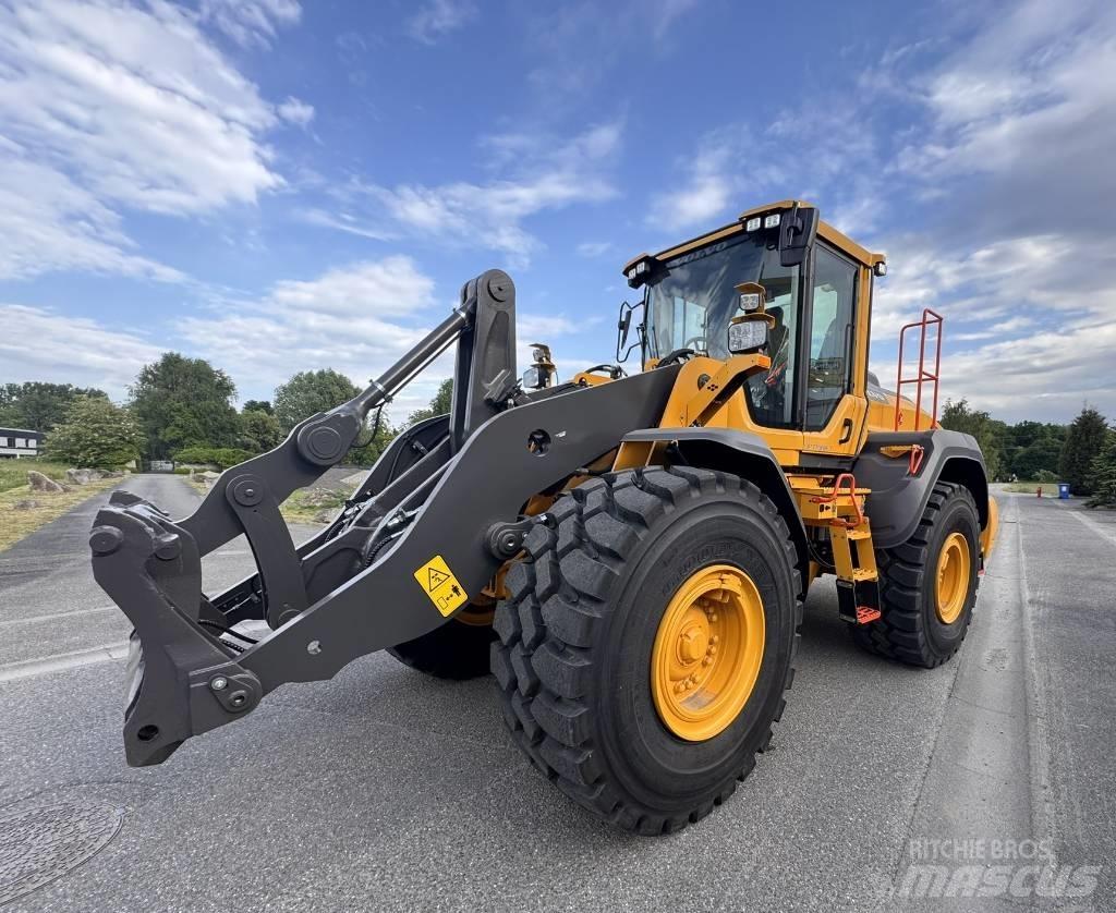 Volvo L 120 H2 Naudoti ratiniai krautuvai