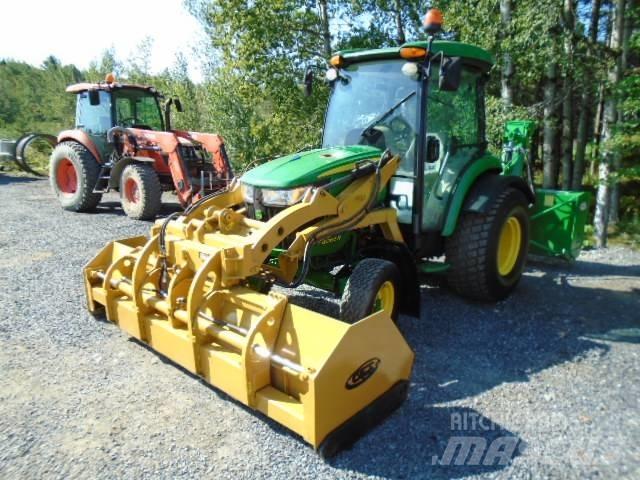 John Deere 4066 R Traktoriai