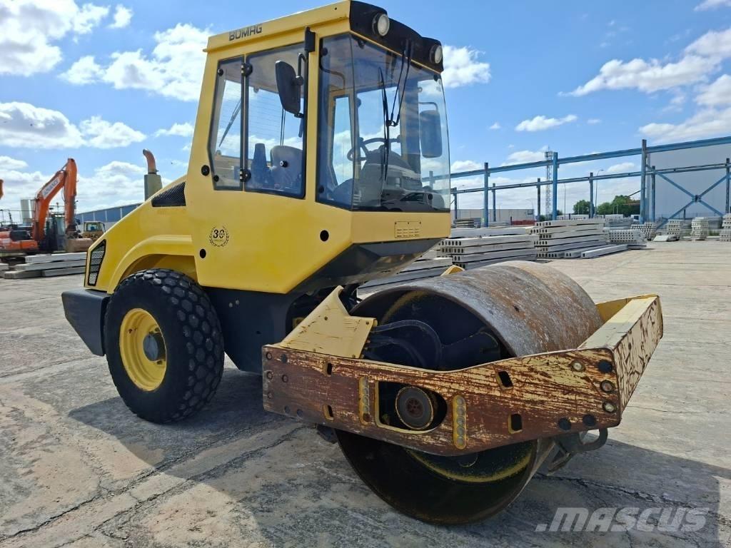 Bomag BW 177 D H-4 Vieno būgno volai