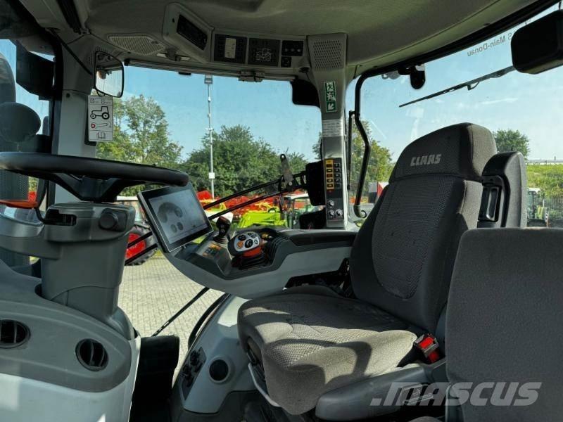 CLAAS AXION 810 Traktoriai