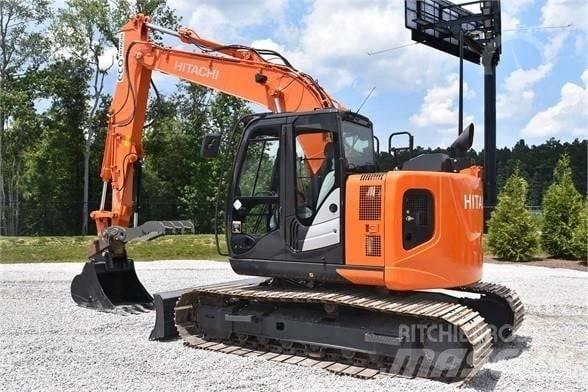 Hitachi ZX 135 Vikšriniai ekskavatoriai