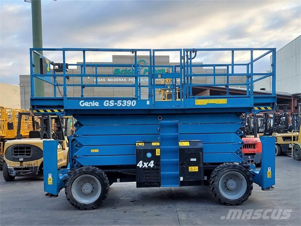 Genie GS5390RT Žirkliniai keltuvai