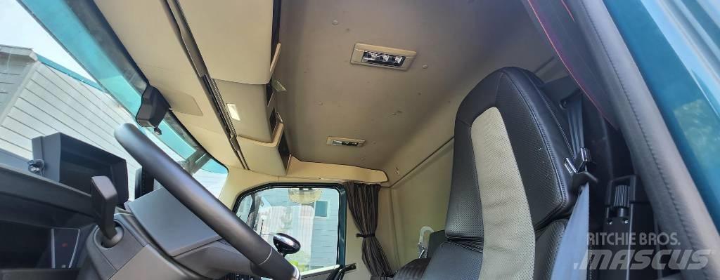 Horyong SKY600 Ant vilkikų montuojamos kėlimo platformos