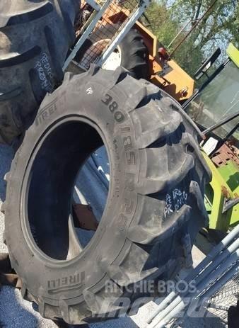  Pneu 14.9R28 Padangos, ratai ir ratlankiai