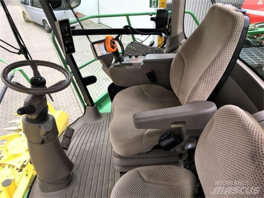 John Deere 8300i Pašarų ruošimo technika
