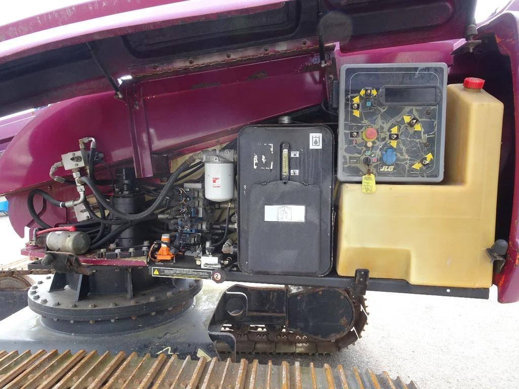 JLG 600SC Teleskopiniai keltuvai