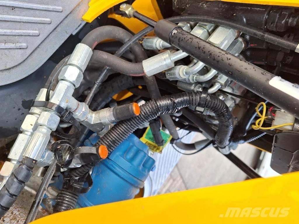 JCB 8008 CTS Mini ekskavatoriai < 7 t