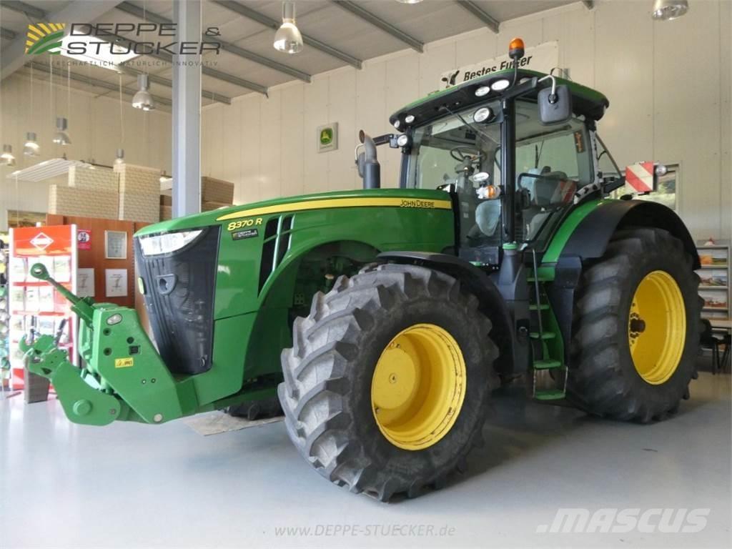 John Deere 8370R Traktoriai