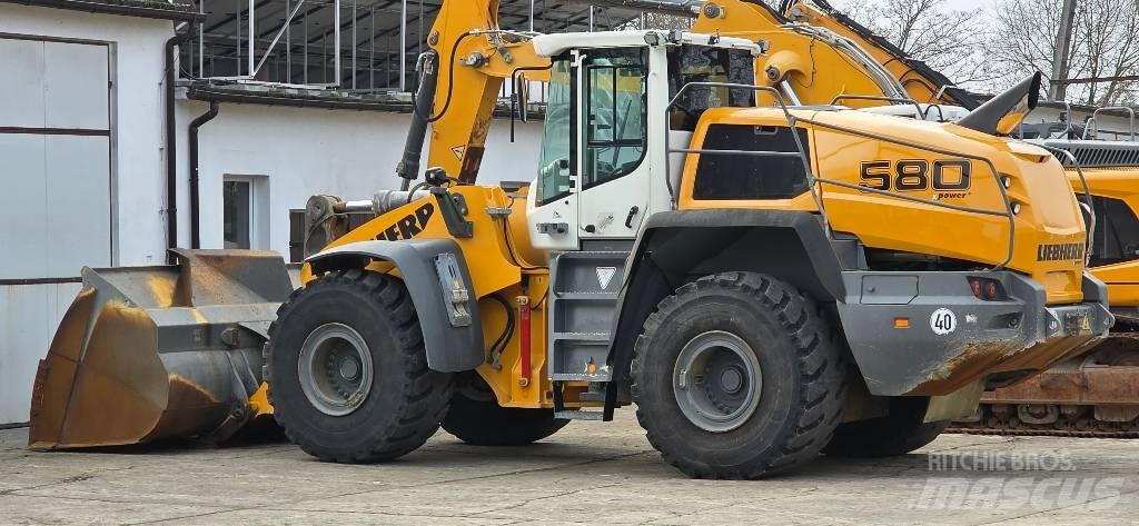 Liebherr L 580 Naudoti ratiniai krautuvai