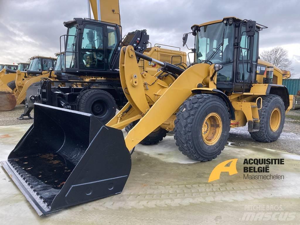 CAT 930M Naudoti ratiniai krautuvai
