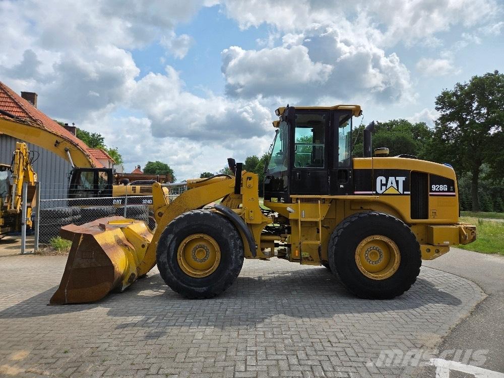 CAT 928G Naudoti ratiniai krautuvai