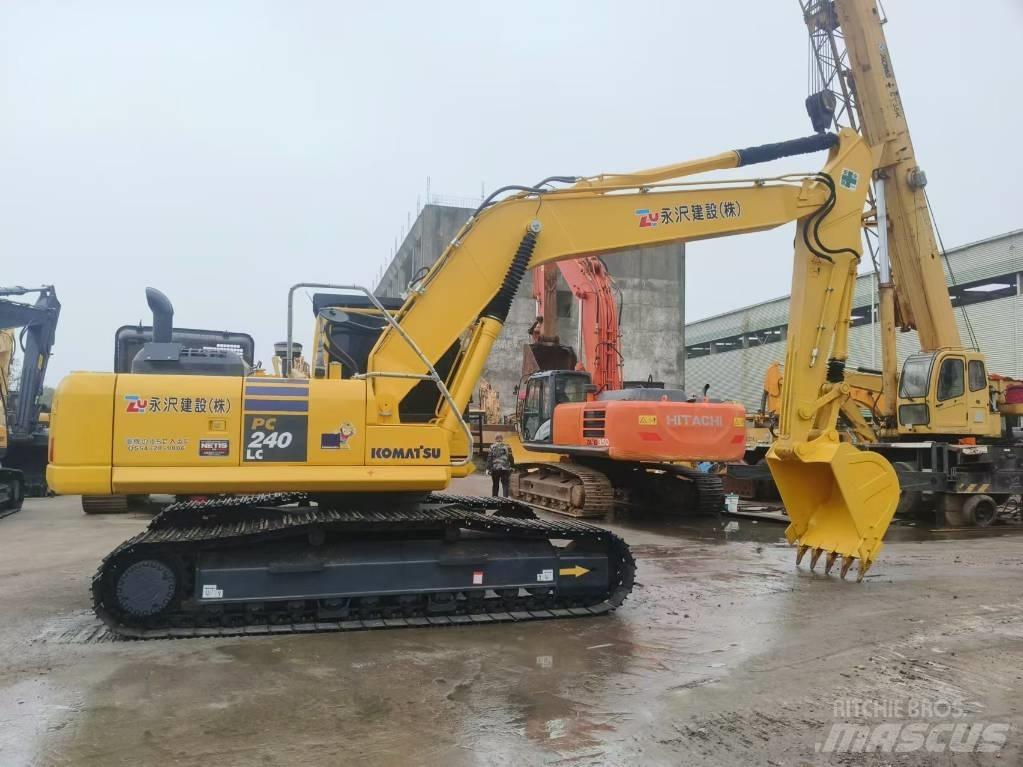 Komatsu PC 240 Vikšriniai ekskavatoriai