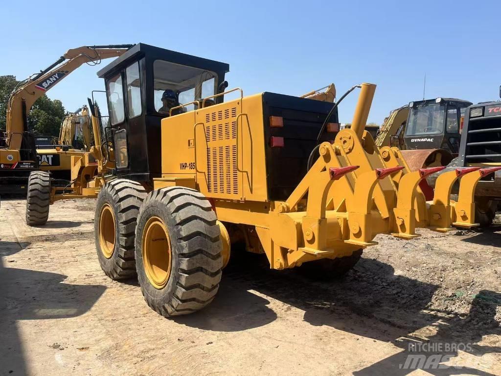CAT 140 H Greideriai