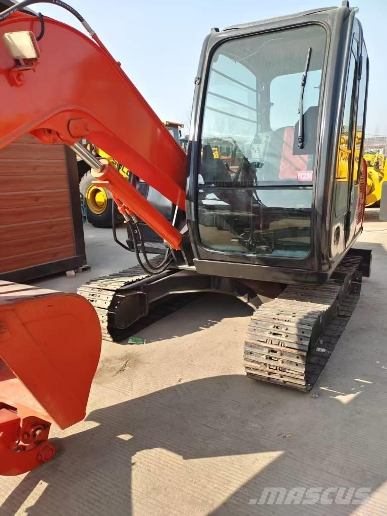 Hitachi ZX 60 Mini ekskavatoriai < 7 t