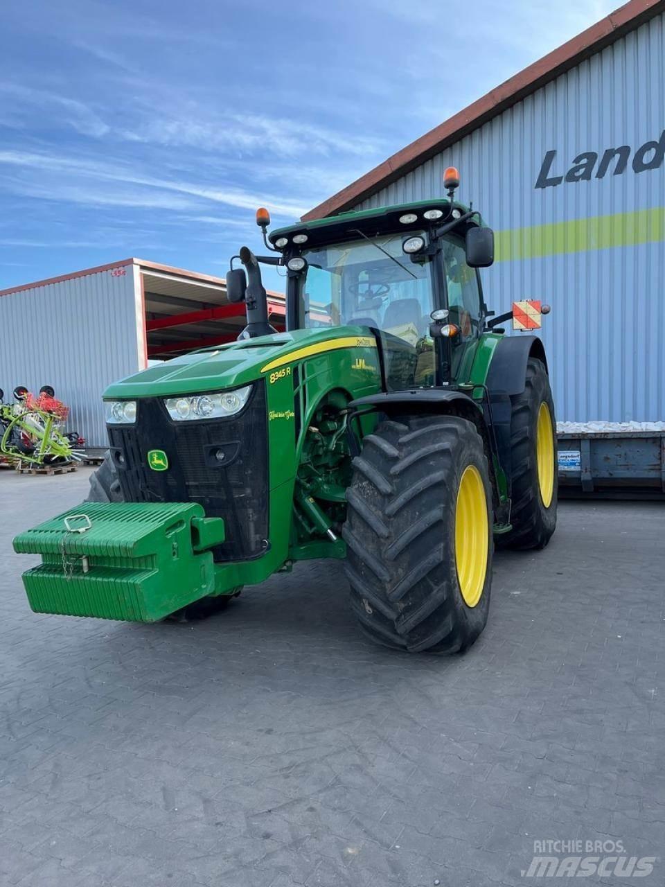 John Deere 8345R Traktoriai