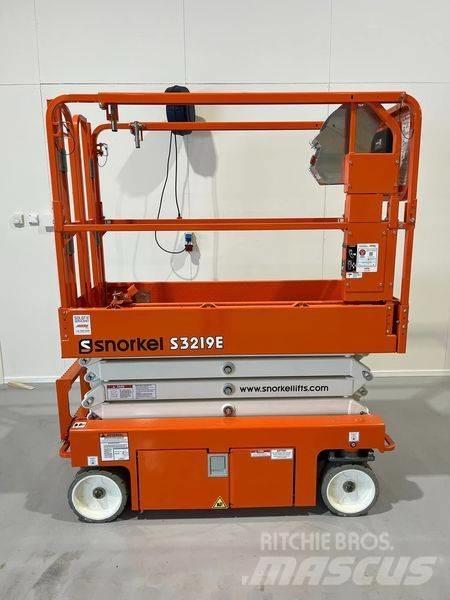 Snorkel S 3219 E Žirkliniai keltuvai