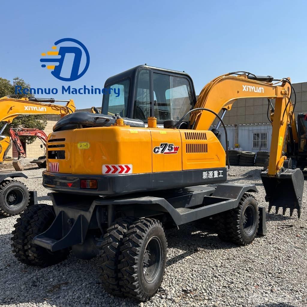 Xinyuan C75W Ratiniai ekskavatoriai