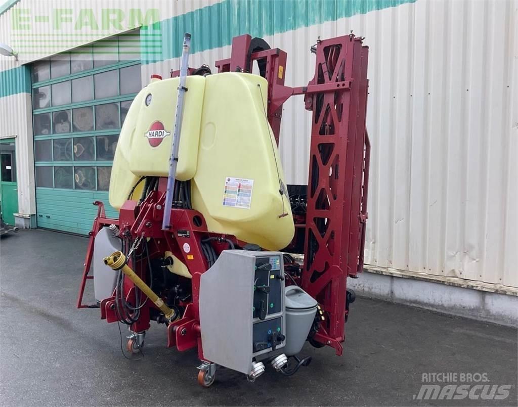 Hardi MEGA 1200 Prikabinami purkštuvai