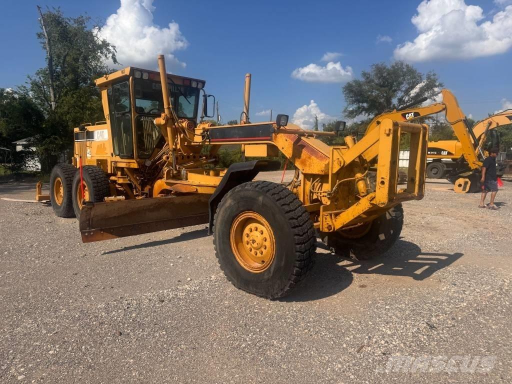 CAT 140 H Greideriai